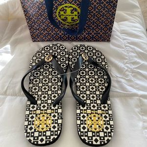 Brand New Tory Burch Flip Flops Size 7